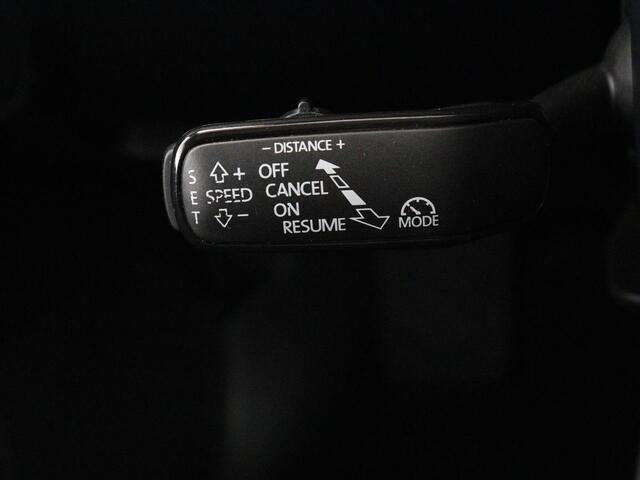 Skoda SUPERB 1.5 TSI Style Business | Panoramadak | Leder | Adaptive cruise | Stoelverwarming | Camera | Bi-Xenon | Navigatie | Dodehoek detectie | Getint glas