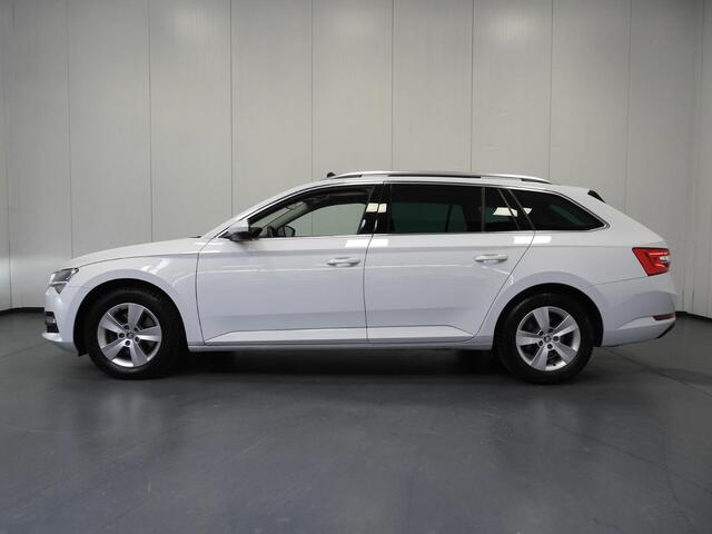 Skoda SUPERB Combi 1.5 TSI ACT Business NAVI/SCHUIFDAK/LED/TREKH./16"LMV!