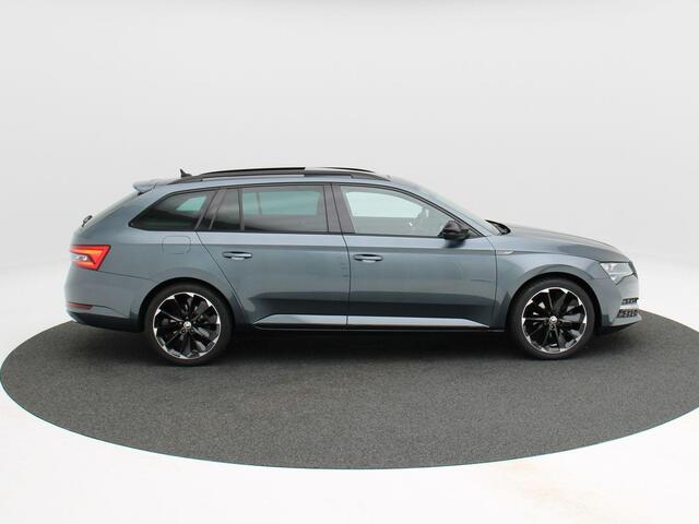 Skoda SUPERB 1.4 TSi 218 Pk iV Sportline Business | Panoramadak | Adaptive Cruise | Stuur/Stoel Verwarming | CarPlay | 19 Inch | 89.796 Km !!