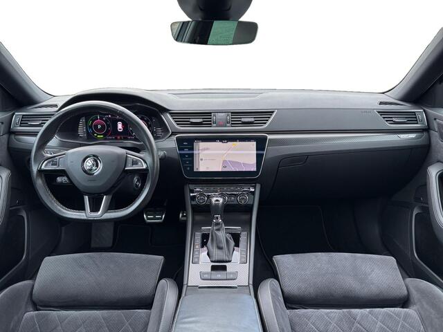 Skoda SUPERB Combi 1.4 TSI iV Sportline ? Pano ? Matrix ? ACC