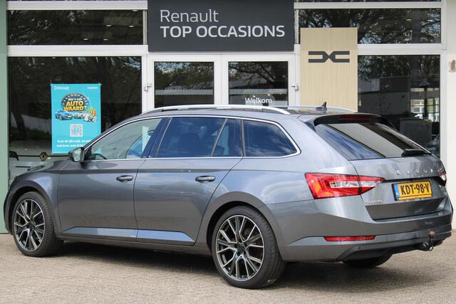 Skoda SUPERB Combi 1.4 TSI iV Business Edition Plus | Trekhaak | Adaptieve Cruise | Achteruitrijcamera