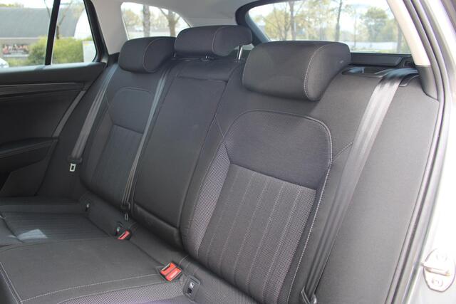 Skoda SUPERB Combi 1.4 TSI iV Business Edition Plus | Trekhaak | Adaptieve Cruise | Achteruitrijcamera