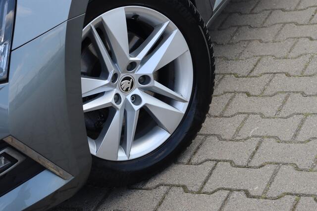 Skoda SUPERB Combi 1.4 TSI iV Business Edition | ACC | Virtual Cockpit | DAB |