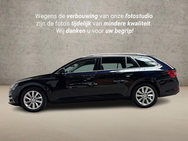 Skoda SUPERB Combi 1.4 TSI iV Sport 218Pk Automaat (VIRTUAL COCKPIT, APPLE CARPLAY, GROOT NAVI, MEMORY SEATS, CAMERA, STOELVERWARMING ACHTER, MODE KNOP, GETINT GLAS, NIEUWSTAAT)