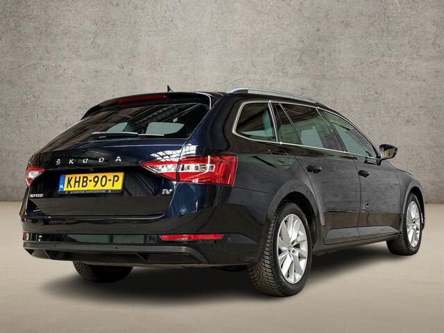 Skoda SUPERB Combi 1.4 TSI iV Sport 218Pk Automaat (VIRTUAL COCKPIT, APPLE CARPLAY, GROOT NAVI, MEMORY SEATS, CAMERA, STOELVERWARMING ACHTER, MODE KNOP, GETINT GLAS, NIEUWSTAAT)