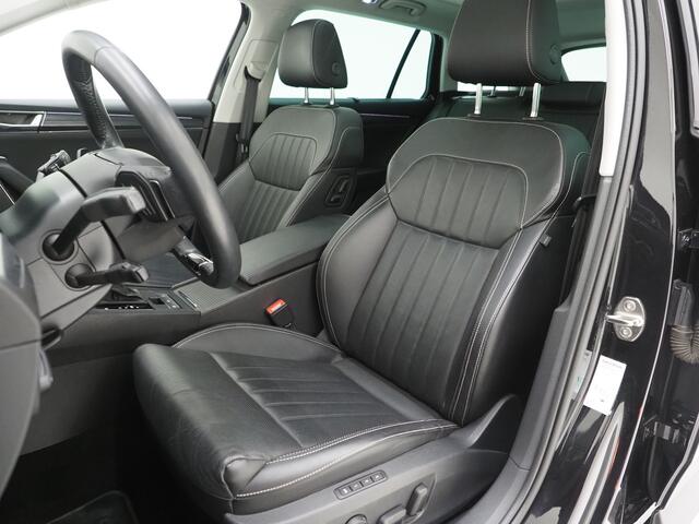 Skoda SUPERB Combi 1.4 TSI iV Style | Panoramadak | Trekhaak | Leder | 360 | Keyless | Adaptive Cruise | Memory | Carplay