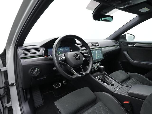 Skoda SUPERB Combi 1.4 TSI iV Sportline Business | Trekhaak | Geheugenstoelen | Navigatie Columbus | Matrix LED | Achteruitrijcamera | Stuur-/stoelverwarming