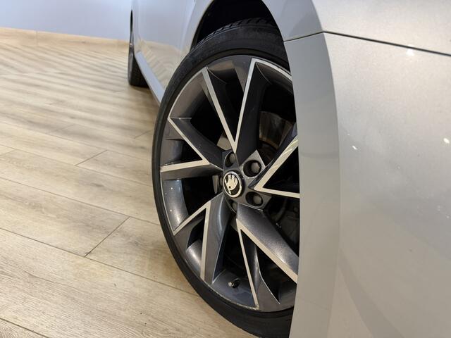 Skoda SUPERB Combi 1.5 TSI ACT Sportline Business Airco ECC | Panorama | Trekhaak | Memory | Canton | Camera | Adaptive Cruise | NAP