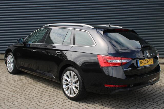 Skoda SUPERB Combi 1.4 TSI iV Business Virtual-Cockpit Afn.-trekhaak Memory-Stoelen Leer/Alcantara Carplay Camera