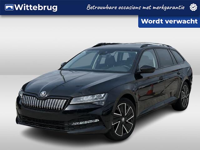Skoda SUPERB Combi 1.4 TSI DSG 218 pk iV Style / Virtual cockpit / Black Pack / Matrix verlichting / 18'' LMV
