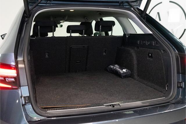Skoda SUPERB Combi 1.4 TSI iV Business Edition Plus 218PK | Crystal | Elektr. Stoelen+Memory | ACC | Stoelverw. | Garantie