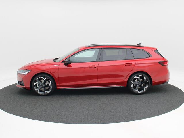 Skoda SUPERB Combi 1.5 TSi 204 Pk PHEV Sportline Business | Panoramadak | Trekhaak | Head-Up | 19 Inch | Stoelverwarming | Camera