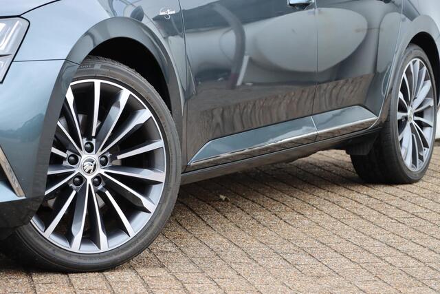 Skoda SUPERB Combi 1.4 TSI IV Laurin & Klement 218pk DSG6