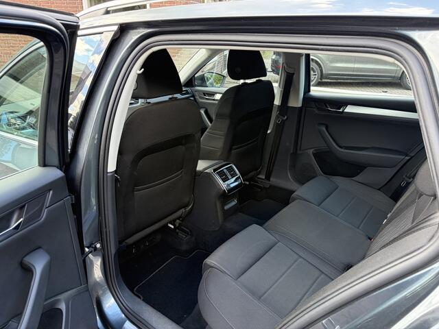 Skoda SUPERB Combi 1.4 TSI Ambition TREKHAAK NAVI CARPLAY CLIMA