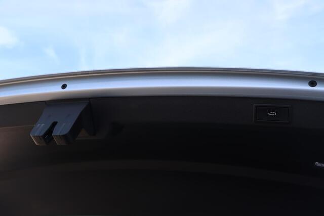 Skoda SUPERB Combi 1.4 TSI iV Laurin & Klement 218pk DSG6