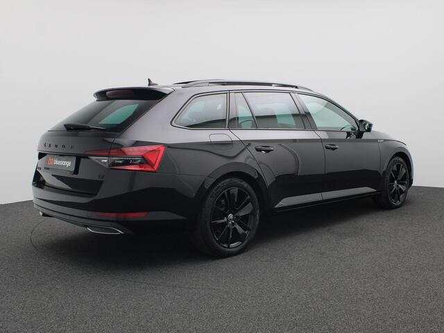 Skoda SUPERB Combi 1.4 TSI iV Sportline Business 218PK DSG SOH 90,13%, Panoramadak, 360gr. Camera, Memorystoel, 19" LM Velgen, Keyless, Adaptieve Cruise Control, Side Assist