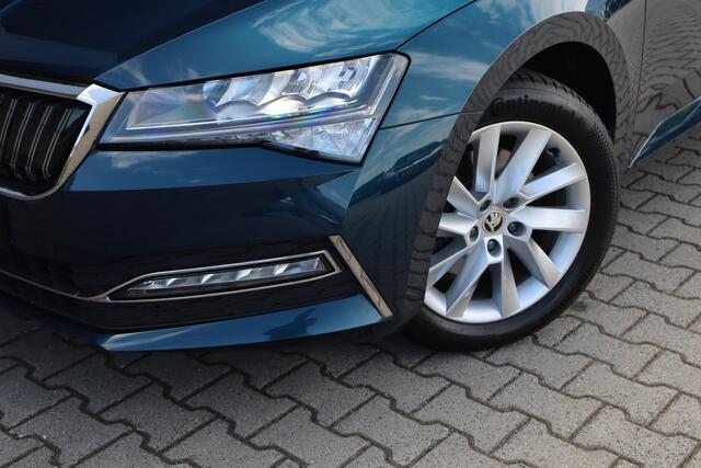 Skoda SUPERB Combi 1.4 TSI iV Business Edition | Trekhaak | Camera | Memory |