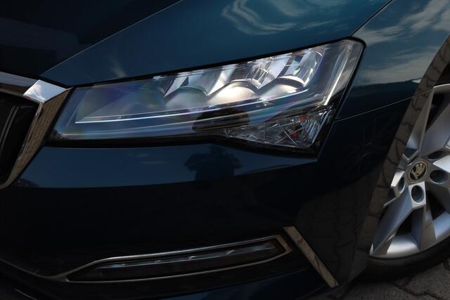 Skoda SUPERB Combi 1.4 TSI iV Business Edition | Trekhaak | Camera | Memory |
