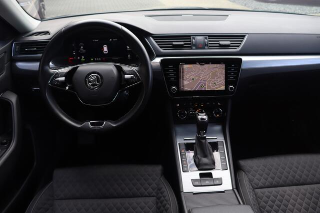 Skoda SUPERB Combi 1.4 TSI iV Business Edition | Trekhaak | Camera | Memory |