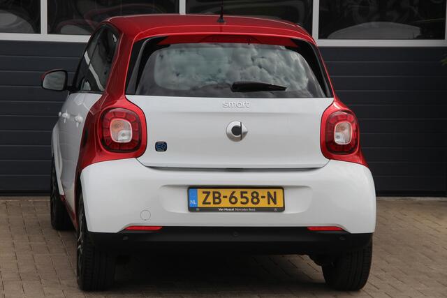 Smart EQ FORFOUR Business Solution 18 kWh Navi | ECC | Stoelverw | PDC | Leder | Zeer luxe | Cruise | LMV | Nw.Banden | Dealer onderhouden | Zeer nette