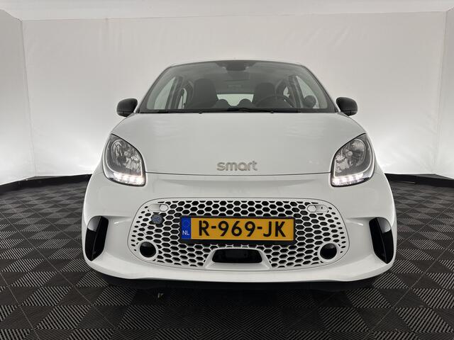 Smart EQ FORFOUR Essential 18 kWh [ 3-Fase ] (INCL.BTW) Aut. *FULL-LEATHER | AIRCO | CRUISE | DAB+ | COMFORT-SEATS | 15''ALU*