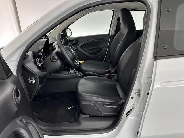 Smart EQ FORFOUR Essential 18 kWh [ 3-Fase ] (INCL.BTW) Aut. *FULL-LEATHER | AIRCO | CRUISE | DAB+ | COMFORT-SEATS | 15''ALU*