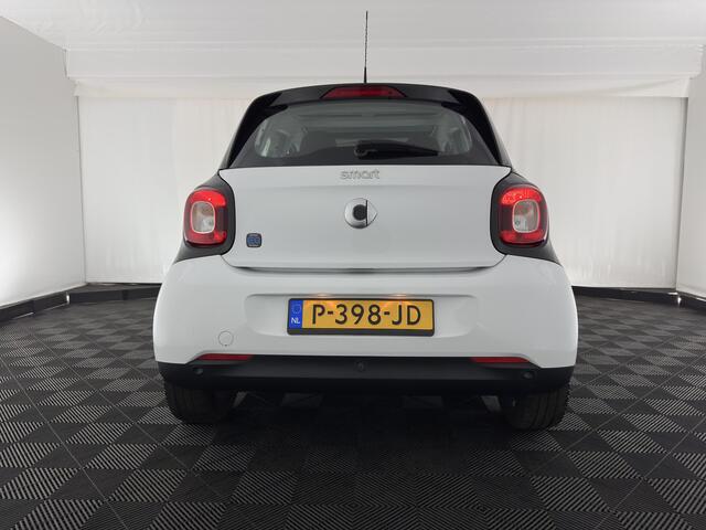 Smart EQ FORFOUR Comfort 18 kWh {SOH-91%} Aut. *PANO | AIRCO | COMFORT-SEATS | CRUISE | PDC | 15''ALU*