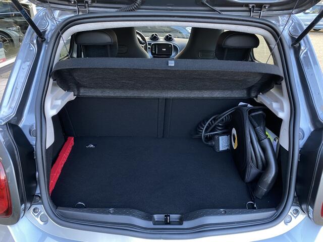 Smart EQ FORFOUR Comfort 18 kWh | Climate Control | LM Velgen | Stoelverwarmin