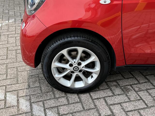Smart FORFOUR 1.0 Pure Automaat | NAP | Cruise Control | Climate Control | Lichtmetaal |