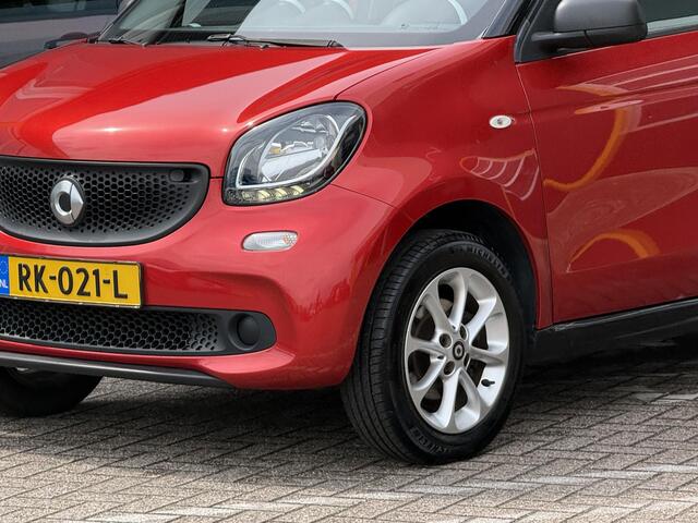 Smart FORFOUR 1.0 Pure Automaat | NAP | Cruise Control | Climate Control | Lichtmetaal |