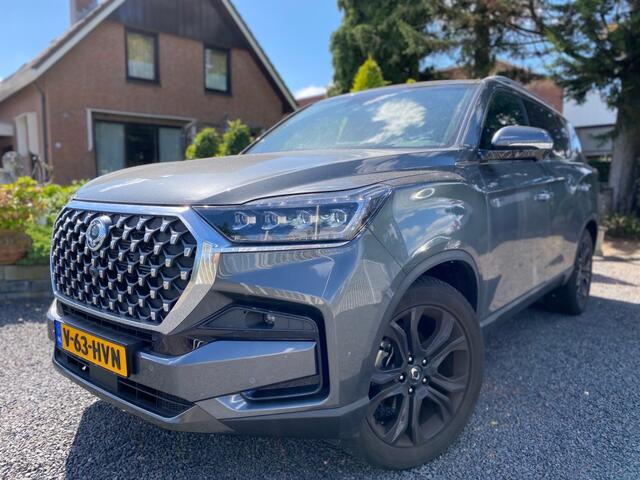 Ssangyong REXTON 2.2D / 2.2e-XDi 4WD SAPPHIRE / TITANIUM PLUS PACK Grijskenteken â¬ 20.000 KORTING