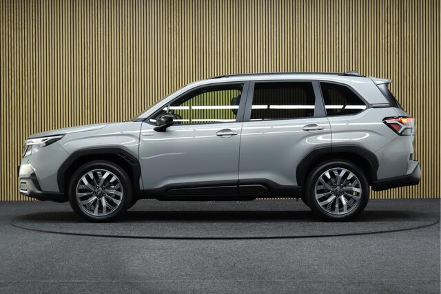Subaru FORESTER 2.0i e-BOXER Premium Black | First Edition | Panoramadak | Leder | Adaptive-cruise | Navigatie | Apple Carplay & Android Auto | Elek. Achterklep | Keyless | Navigatie | Rondomzicht Camera | Dodehoekdetectie
