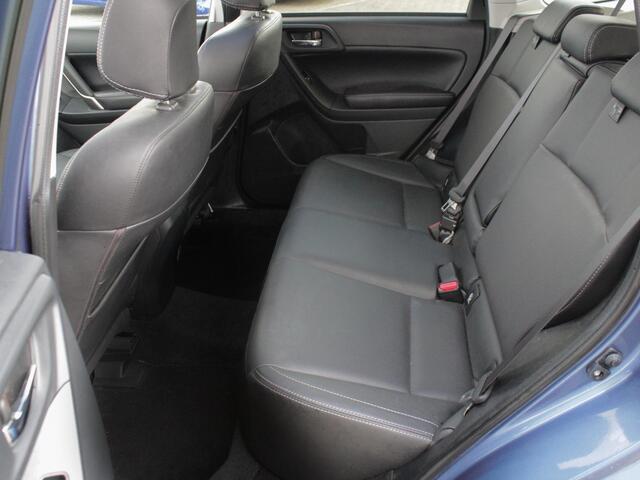 Subaru FORESTER 2.0 Premium Automaat | Navi | Cruise | Panodak | Trekhaak