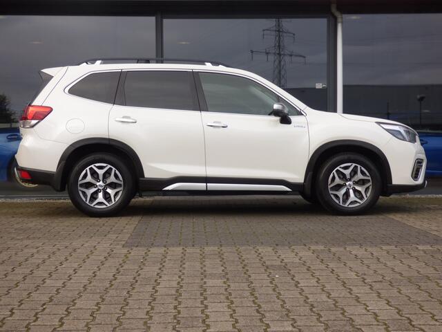Subaru FORESTER 2.0i e-BOXER Luxury-Plus | Trekhaak |