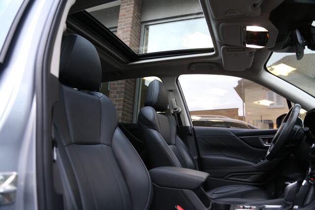 Subaru FORESTER 2.0i e-BOXER Premium Schuifdak Leer LED Camera ACC