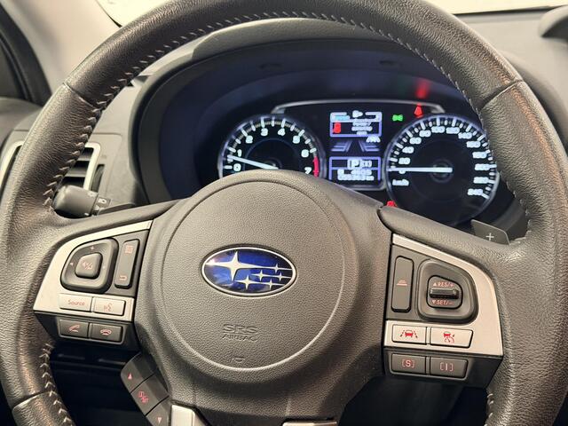 Subaru FORESTER 2.0 Luxury | Panorama dak | Trekhaak | Unieke km-stand! |