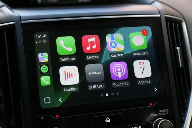 Subaru FORESTER 2.0i e-BOXER AWD Luxury Navi Carplay Camera LED