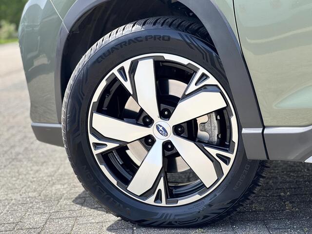 Subaru FORESTER 2.0i e-BOXER First Edition Automaat | Lage Kilometerstand | Apple Carplay & Android Auto | All Season Banden | Lederen interieur | Elek. Schuif/Kantel Dak