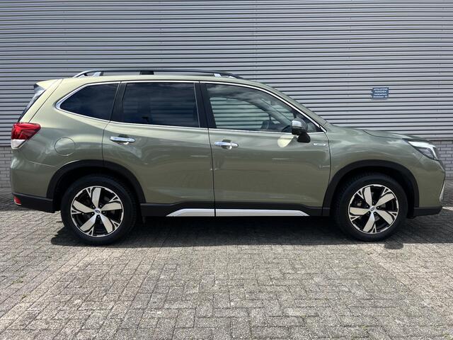 Subaru FORESTER 2.0i e-BOXER First Edition Dealer onderhouden| Rijklaarprijs!!!
