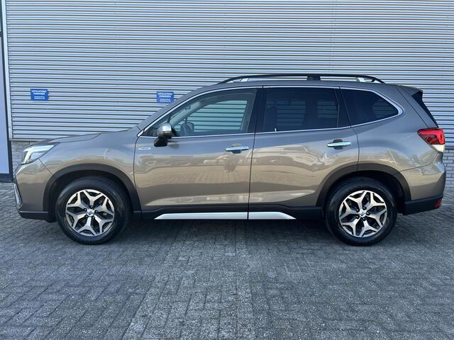 Subaru FORESTER 2.0i e-BOXER Premium Automaat | Apple Carplay & Android Auto | Cito Geleverd & Onderhouden | Trekhaak | Bruin Lederen Bekleding