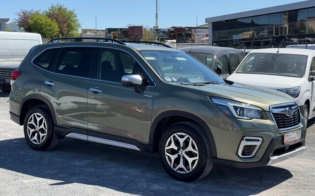 Subaru FORESTER 2.0i e-BOXER Comfort Parkeerhulp V+A/Camera/Navi/Stoelverwarming.