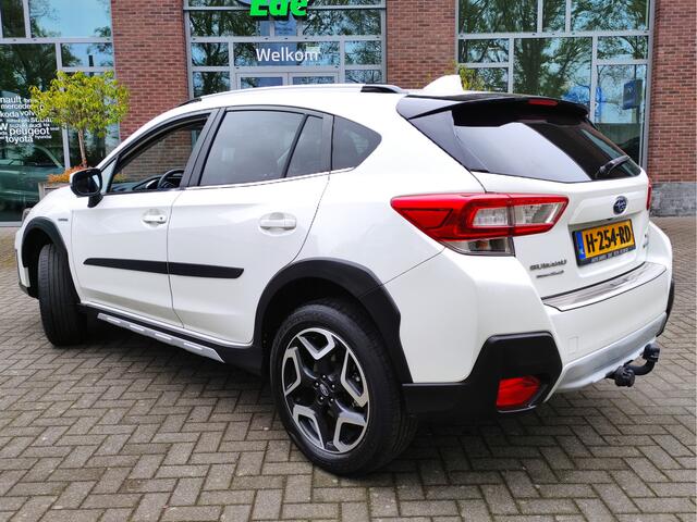 Subaru XV 2.0i e-BOXER Premium Trekhaak - Leder - Schuif-/Kanteldak - Dodehoek detectie - NL auto