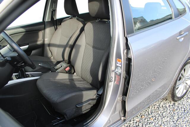 Suzuki BALENO 1.2 Exclusive All season banden, Dealer onderhouden, Airco, Stoelverwarming