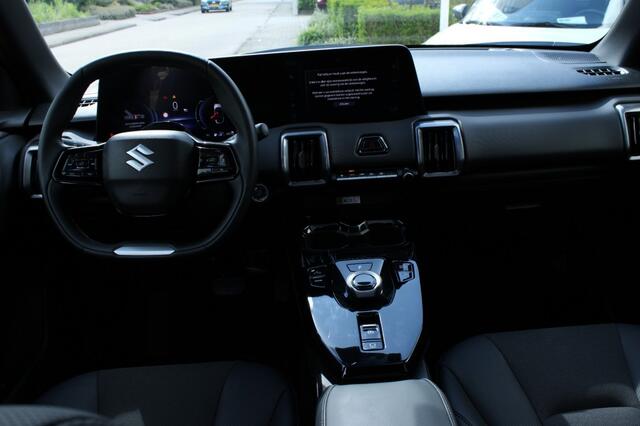 Suzuki E-vitara STYLE 61 KWH / BTW-Auto