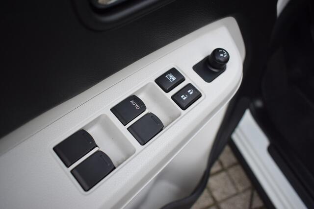 Suzuki IGNIS 1.2 Smart Hybrid Stijl | Navigatie | Camera | Trekhaak | Cruise Control | tot 10 jaar Suzuki garantie!