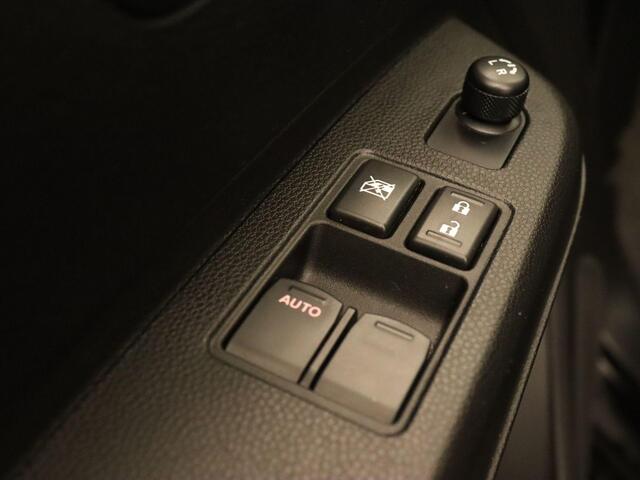 Suzuki IGNIS 1.2 Smart Hybrid Select - ORIGINEEL NEDERLANDSE AUTO - AFKOMSTIG VAN 1E EIGENAAR - APPLE CARPLAY/ANDROID AUTO - 16 INCH LICHT METALEN VELGEN - NAVIGATIE - LANE ASSIST- 4 SEIZOENENBANDEN - VOORSTOELEN VERWARMD - AIRCO - CAMERA - DONKER GETINTE RAMEN ACHTER