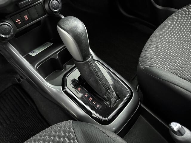 Suzuki IGNIS 1.2 Smart Hybrid Select Automaat | Stoelverwarming | Achteruitrijcamera | Lichtmetalen Velgen | Apple Carplay/Android Auto |