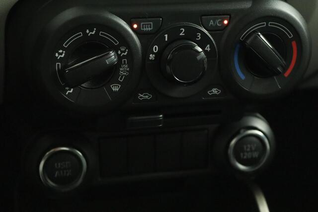 Suzuki IGNIS 1.2 Select | Airco | Camera | Apple carplay, Android auto | Stoelverwarming | Trekhaak | all season banden |