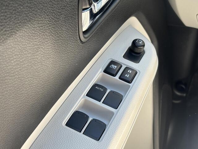 Suzuki IGNIS 1.2 Smart Hybrid Stijl / 1e Eigenaar / Onderhouden / Navigatie / Stoelverwarming / Achteruitrijcamera / Climate control / Cruise control /