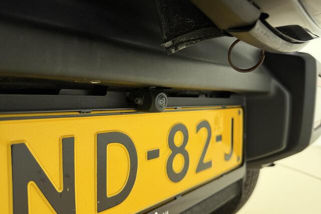 Suzuki JIMNY 1.5 Professional | Parkeercamera | Trekhaak | Navigatie | 4X4 | Roofrack | Stoelverwarming | Cruise control | Lage gearing |